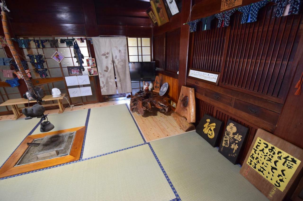 Minshuku Nishidomari Hotell Tsushima  Exteriör bild